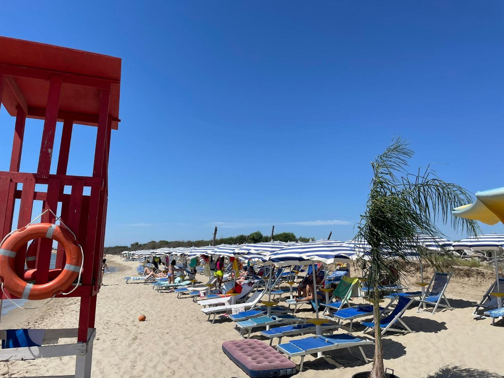 Riva dei Greci Camping Village Metaponto Esterno foto