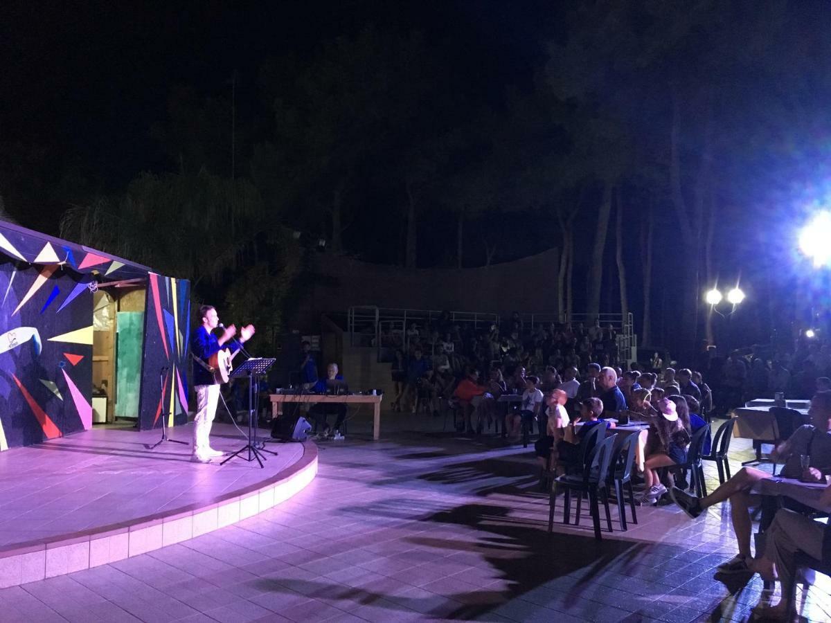 Riva dei Greci Camping Village Metaponto Esterno foto